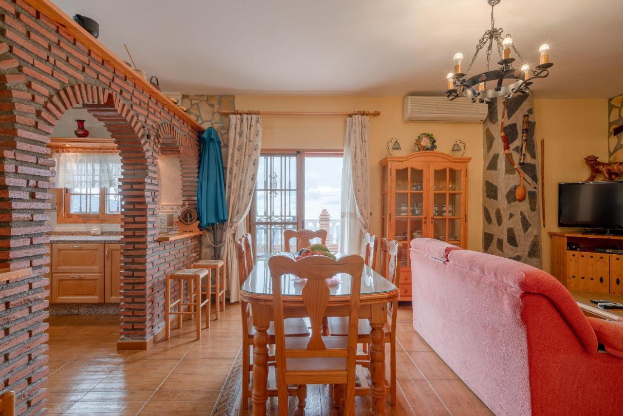 Cortijo La Encina Villa Sayalonga Eksteriør billede